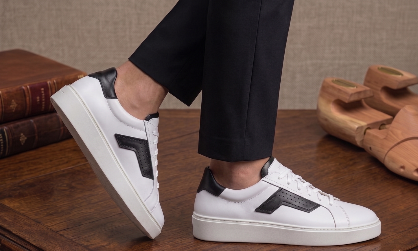 Black and white low top sneaker