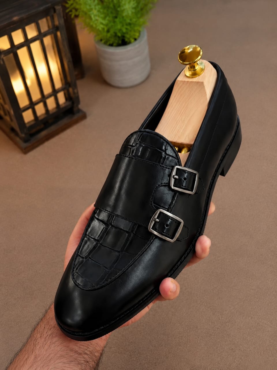 Black Imperiale double monkshoe