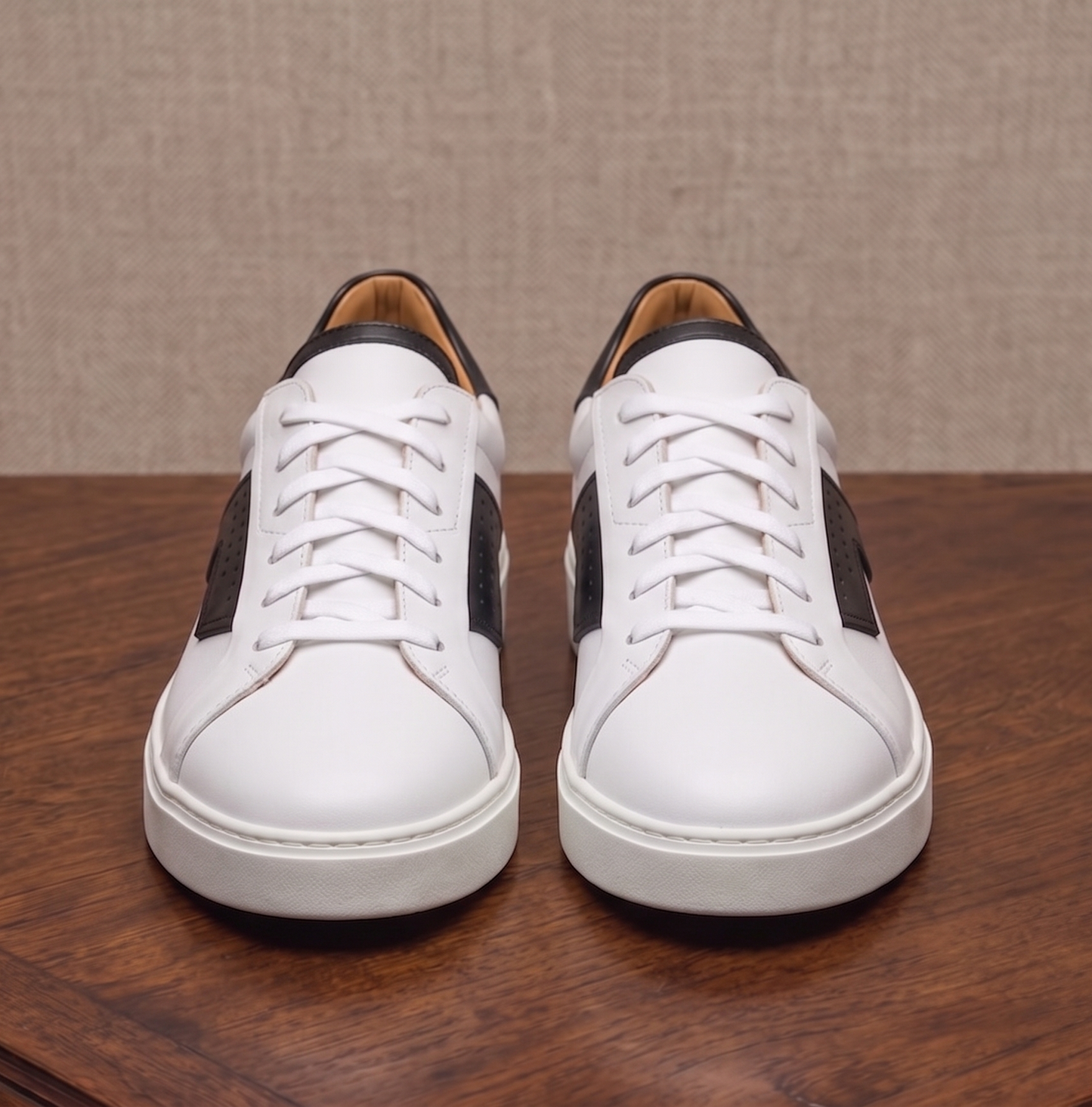 Black and white low top sneaker